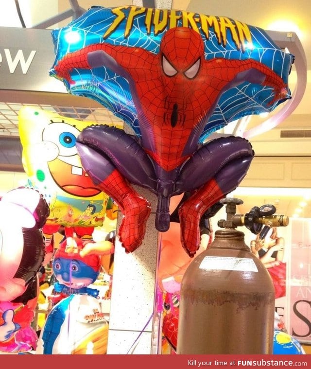 This Spiderman ballon ain't gonna blow itself