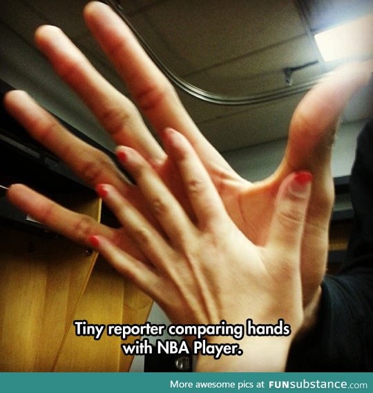 Giannis Antekounmpo's hand