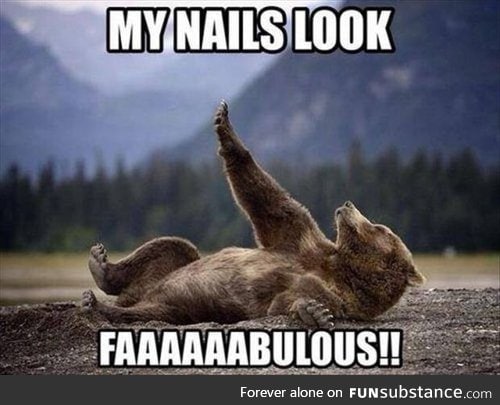 Being a girl and getting your nails looking gud you be like: