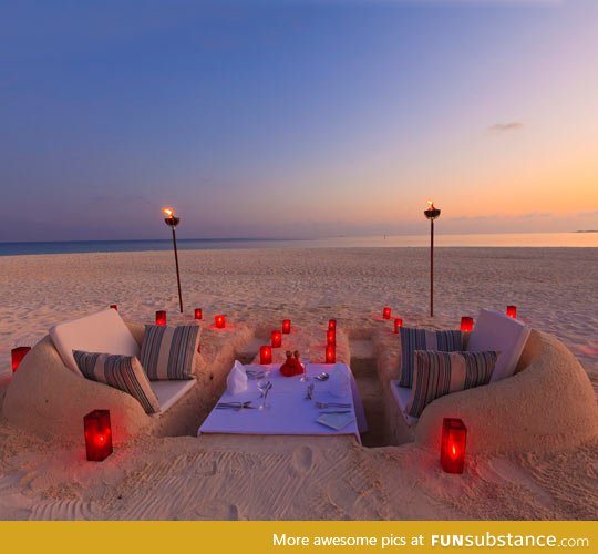 Romantic beach dinner