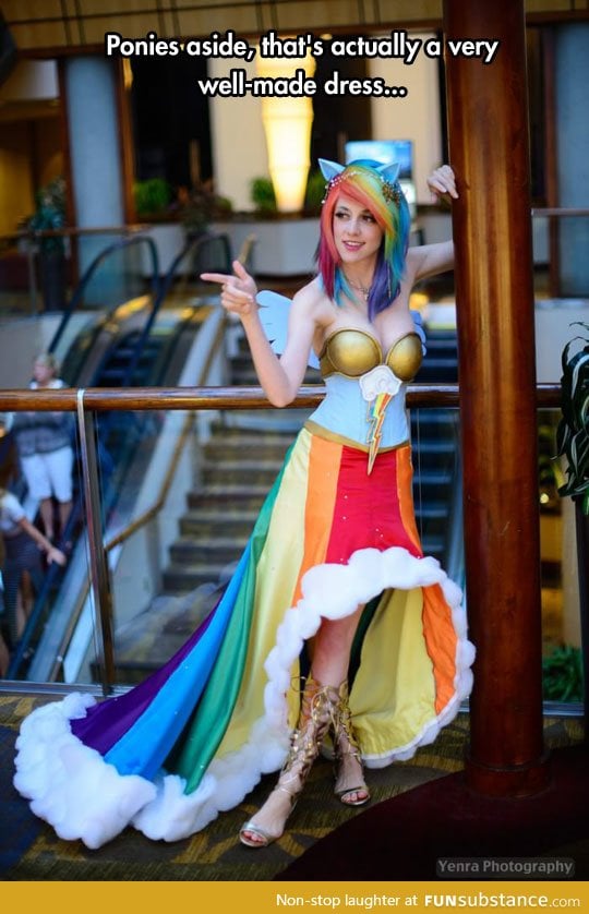 Rainbow dash cosplay