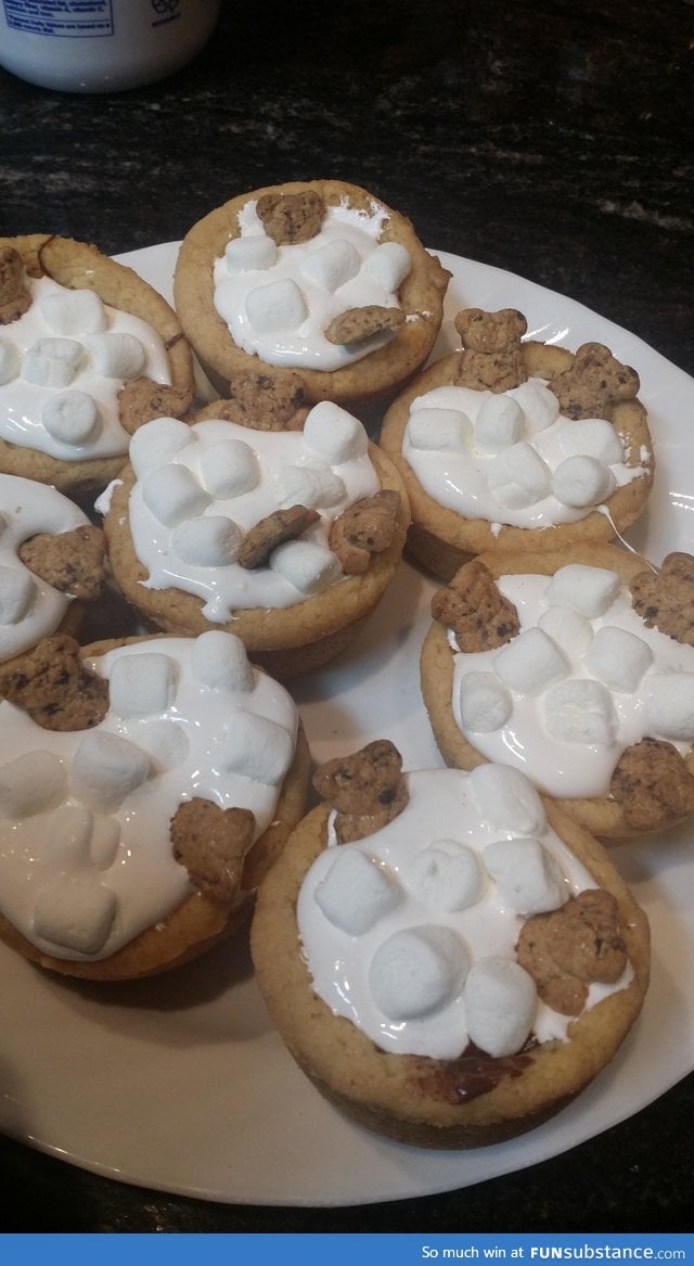 Teddy bear hot tub cookies