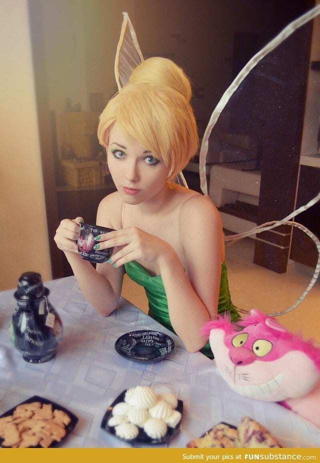 Beautiful Tinkerbell cosplay