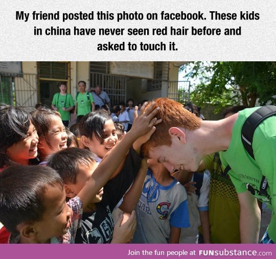 Children see red hair for the first time