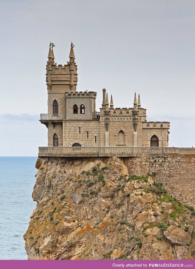 The Swallow's Nest Castle