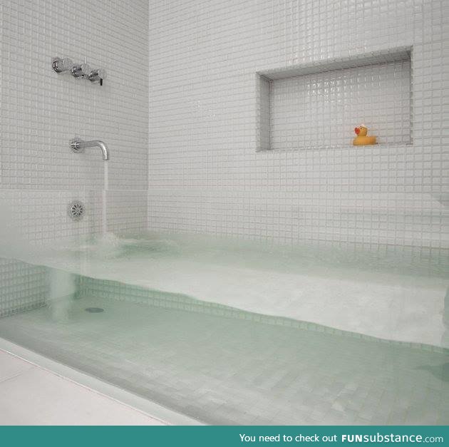 Clear bathtub