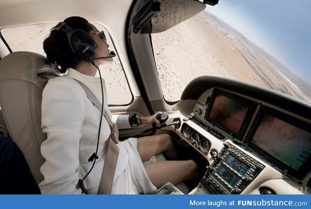 Angelina Jolie piloting her Cirrus SR22