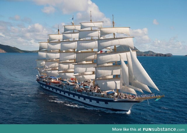 The world's largest 5 masted ship