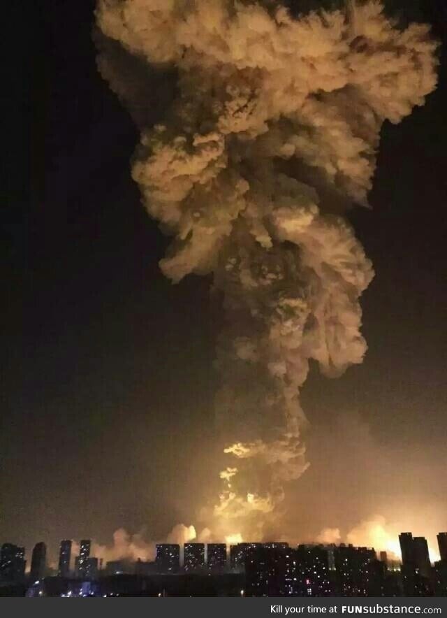 Massive explosion in Tianjin, China