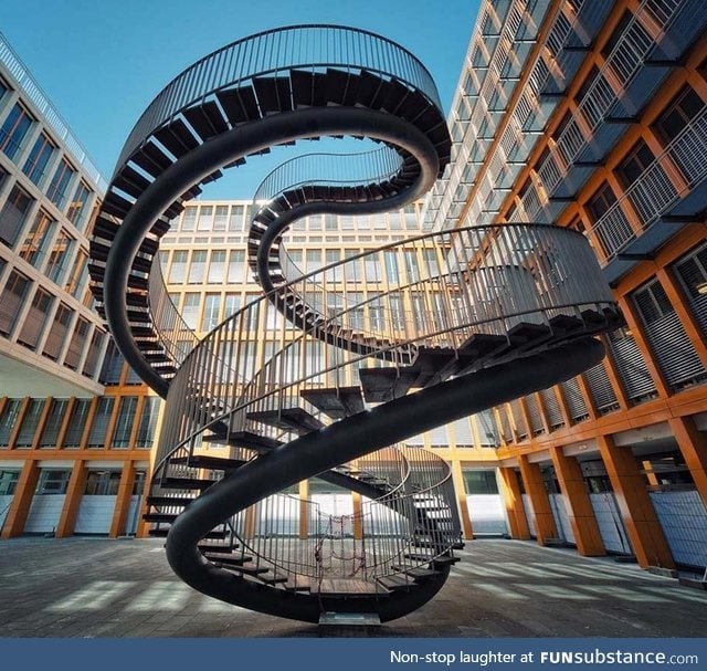 Never-ending Staircase