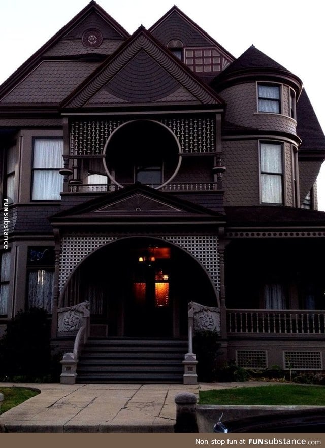 Victorian era house in Los Angeles