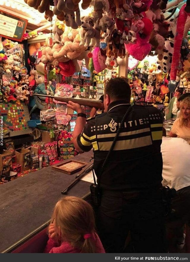 Dutch police rescuing little girl from going home without a teddy bear