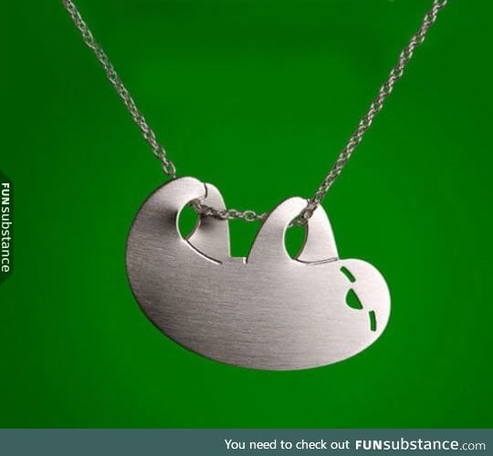 Clever sloth necklace