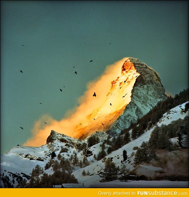 Morning sun hits the Matterhorn