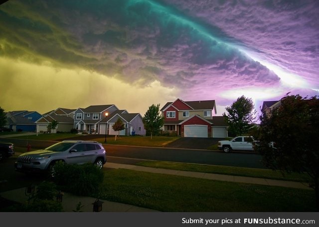 This was taken minutes before a major wind and hail storm  (Hugo, MN)