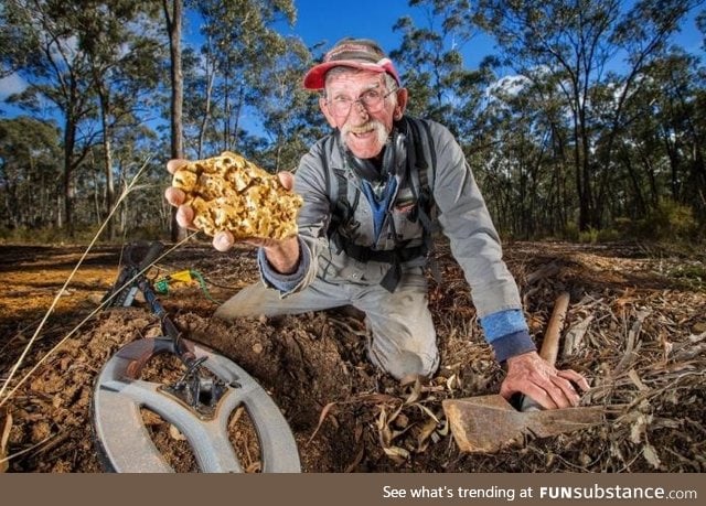 68-year-old prospector finds massive gold nugget worth $222,500 in Australia