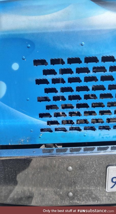 When the food truck’s vent has food truck-shaped holes…