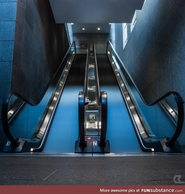 Long exposure escalator photo