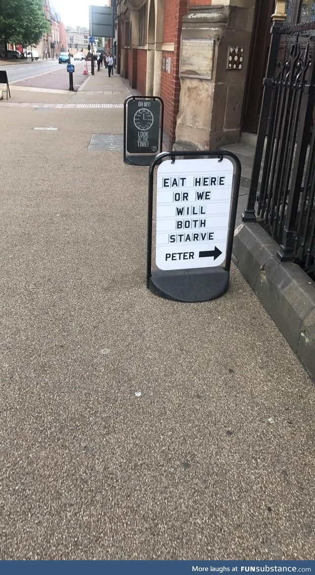 This sign at the same pizza restaurant