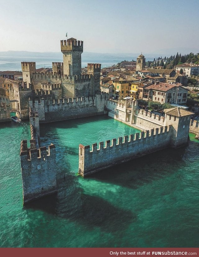 The Sinking Castle, Rocca Scaligera di Sirmione