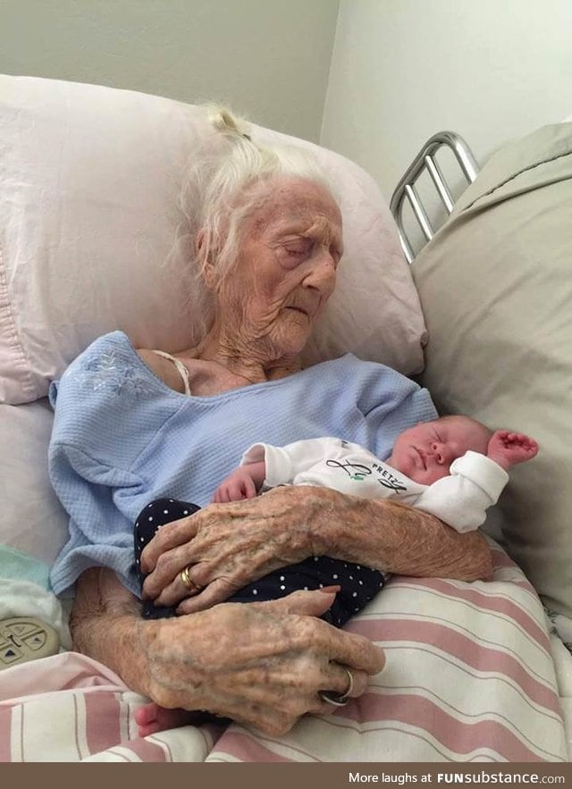 101 years and 5 generations apart