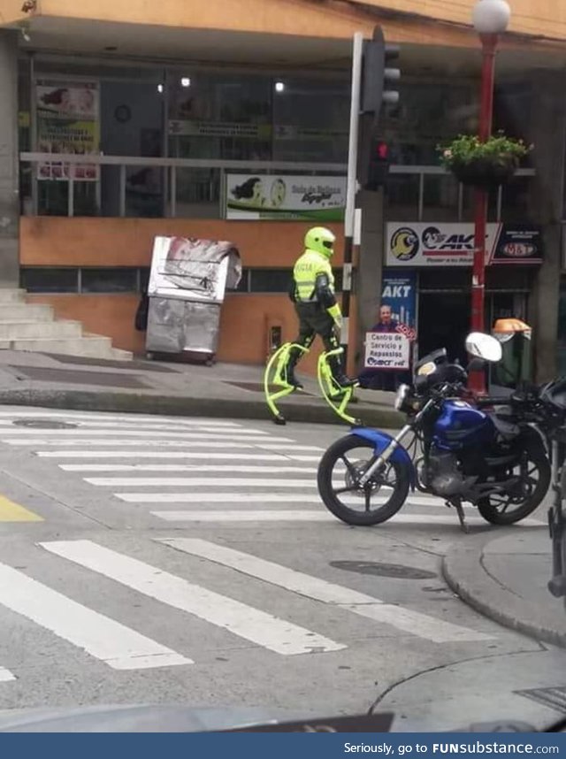 We in 2018, while this policeman is living in 3010