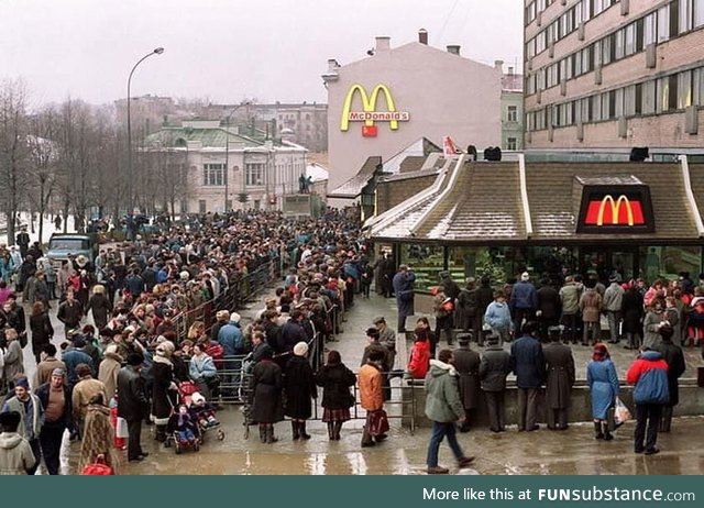 First McDonalds in Moscow