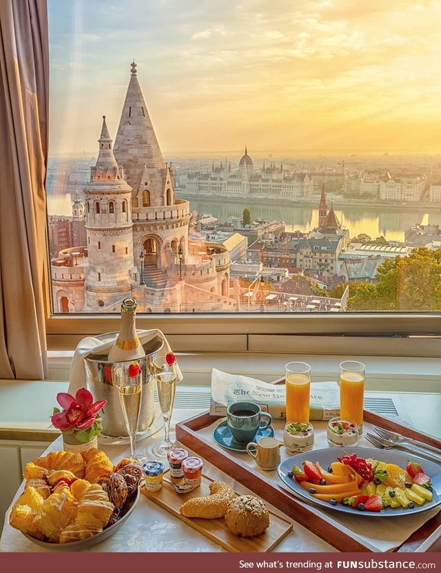 Breakfast with a spectacular view. (Budapest, Hungary)