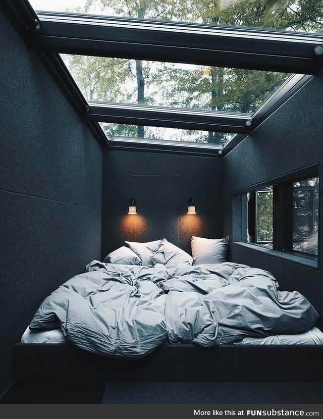 This room would be amazing during the rain