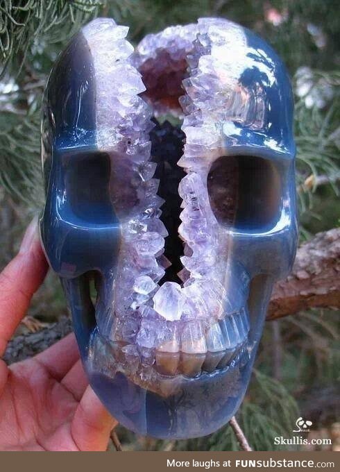 Crystal skull