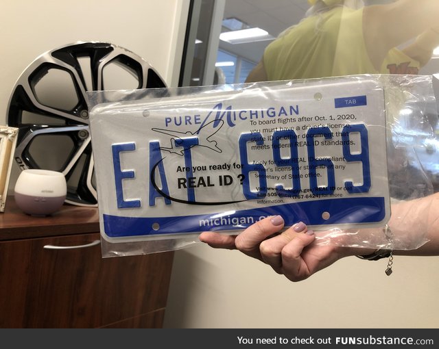 Randomly issued license plate