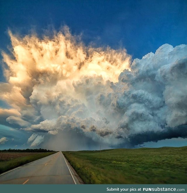 Amazing cloud formation in north dakota