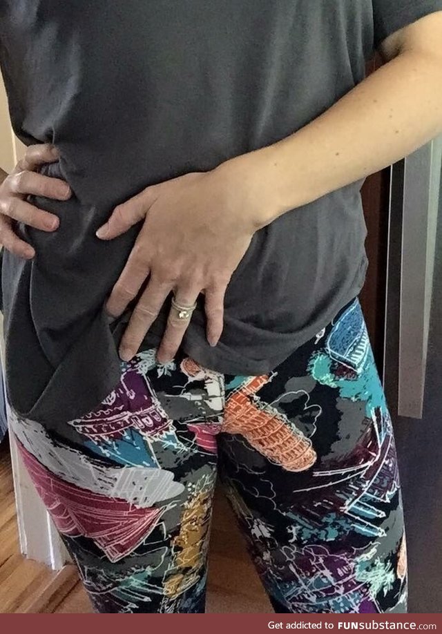 Well positioned leaning Tower of Pisa on gym leggings