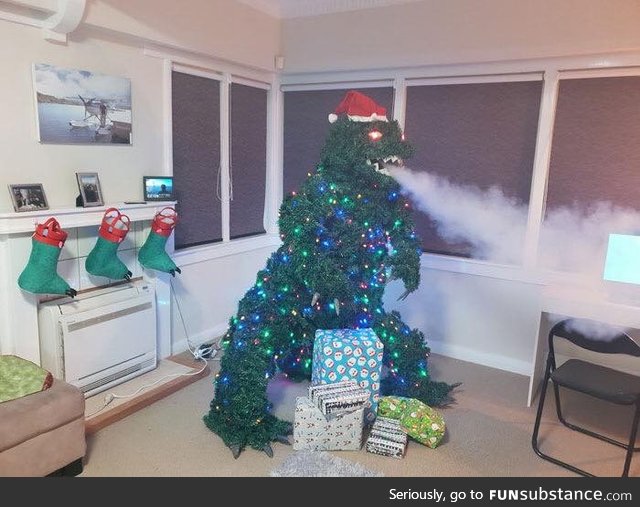 Amazing Smoke-Breathing Godzilla Christmas Tree