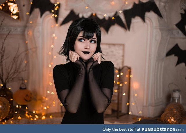 Mavis Dracula by Anastasia Komori