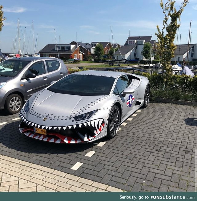 Lamborghini hurashark