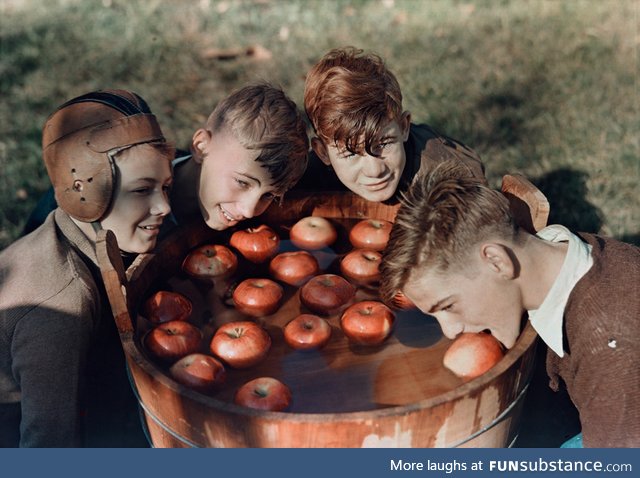 The boys bobbing for apples in West Virginia, 1939