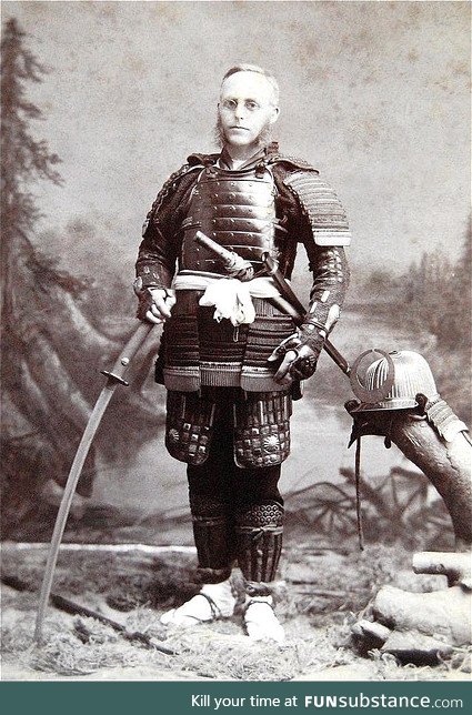 “1890, a western tourist pays to wear a samurais armor”. Behold the first weeb!