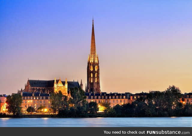 Basilique Saint-Michel in Bordeaux, France