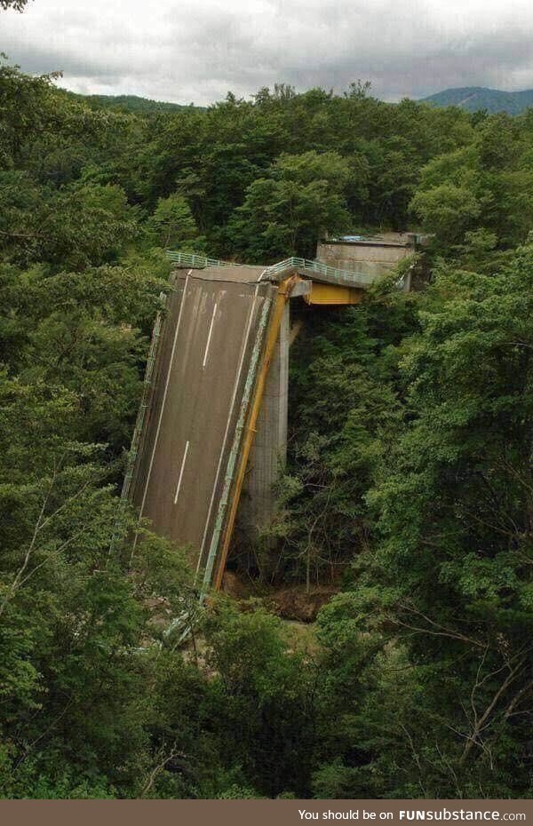 Abandoned roadway