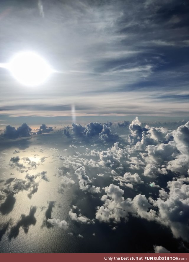 This photo flying out of Cancun looks almost extraterrestrial