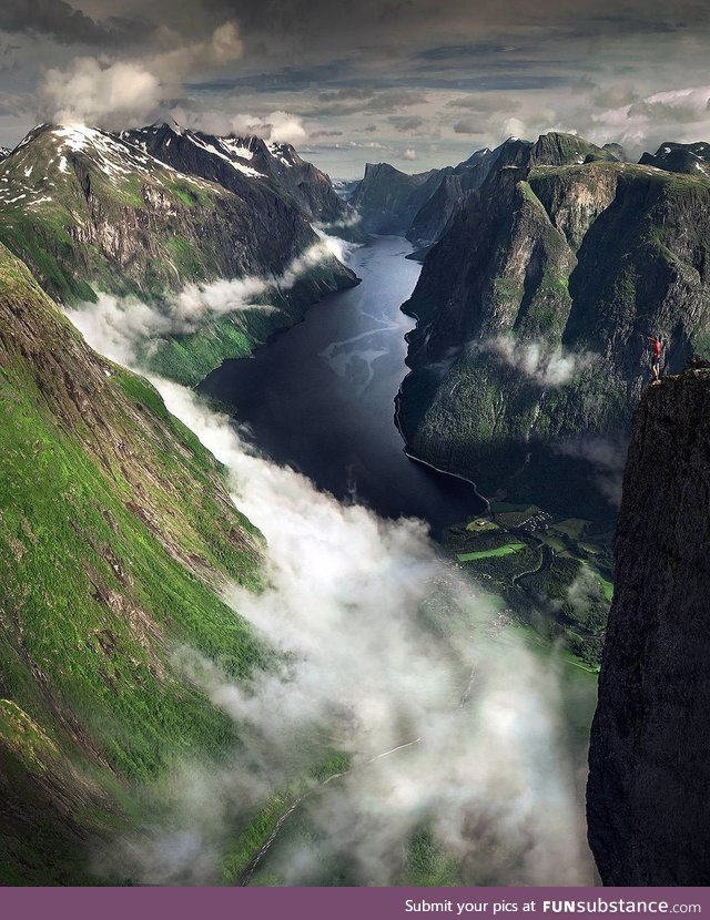 Norway. Above the clouds  by Max Rive