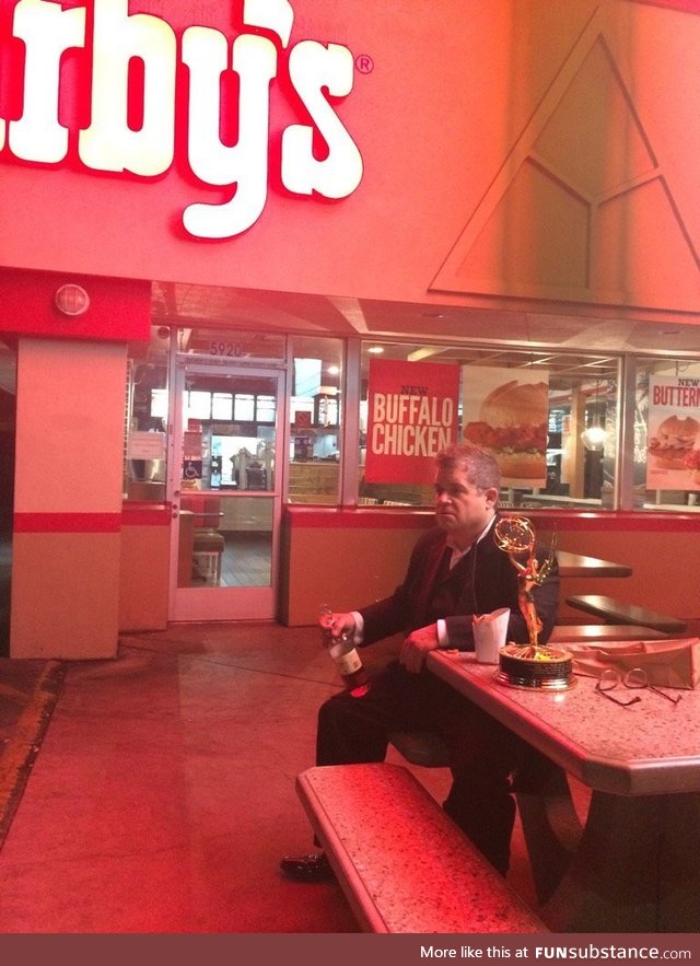 Patton Oswalt celebrating his Emmy Award alone in 2016, his wife had passed away earlier