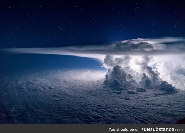 Thunderstorm over the Pacific Ocean captures by photographer Santiago Borja