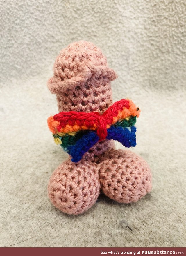 I offered a woman a crochet peen for her couch. Someone else wanted it. I made it, shared