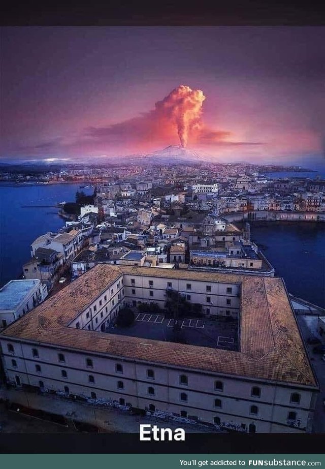 L’Etna vista da Siracusa (Ortigia)