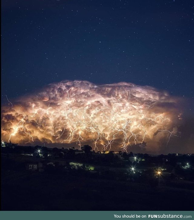 Amazing lightning