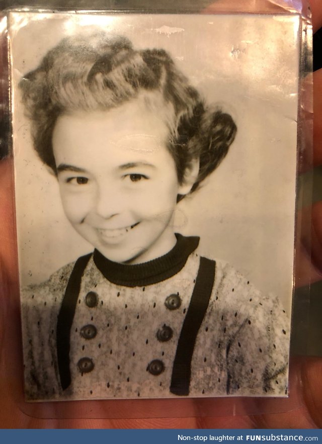 When mom died I laminated a picture of her at my age. Have carried it every day for 35