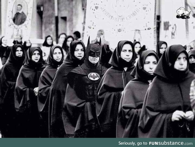 A group of Nuns waits for the evening prayer, 1960