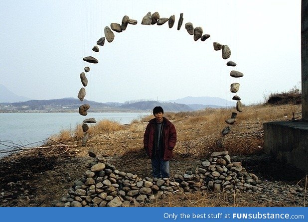 Stone stargate